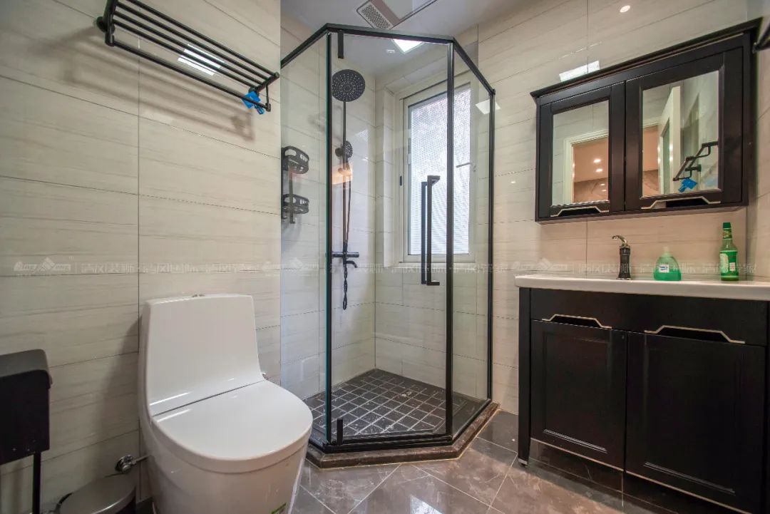 賞·析|剔除羈絆，一屋三餐四季，隨心而活。