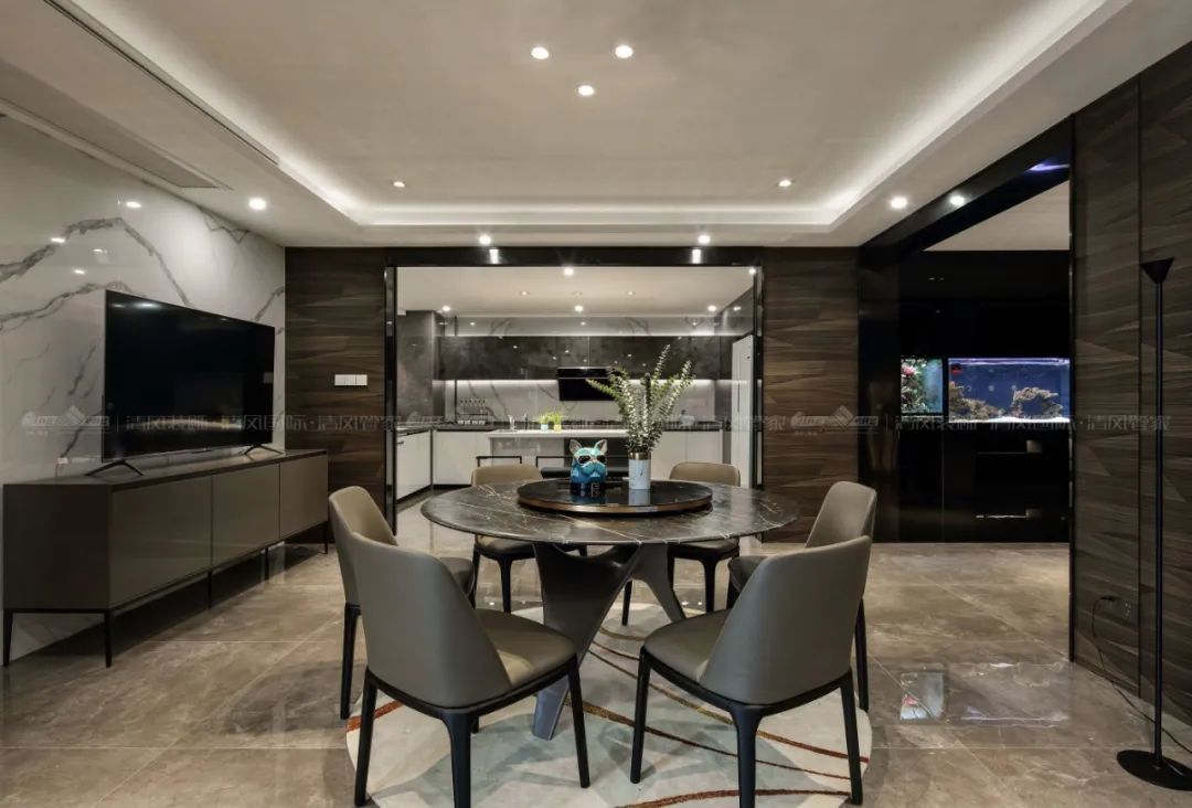 賞·析|港式味道，小眾風(fēng)格里的大眾情懷。