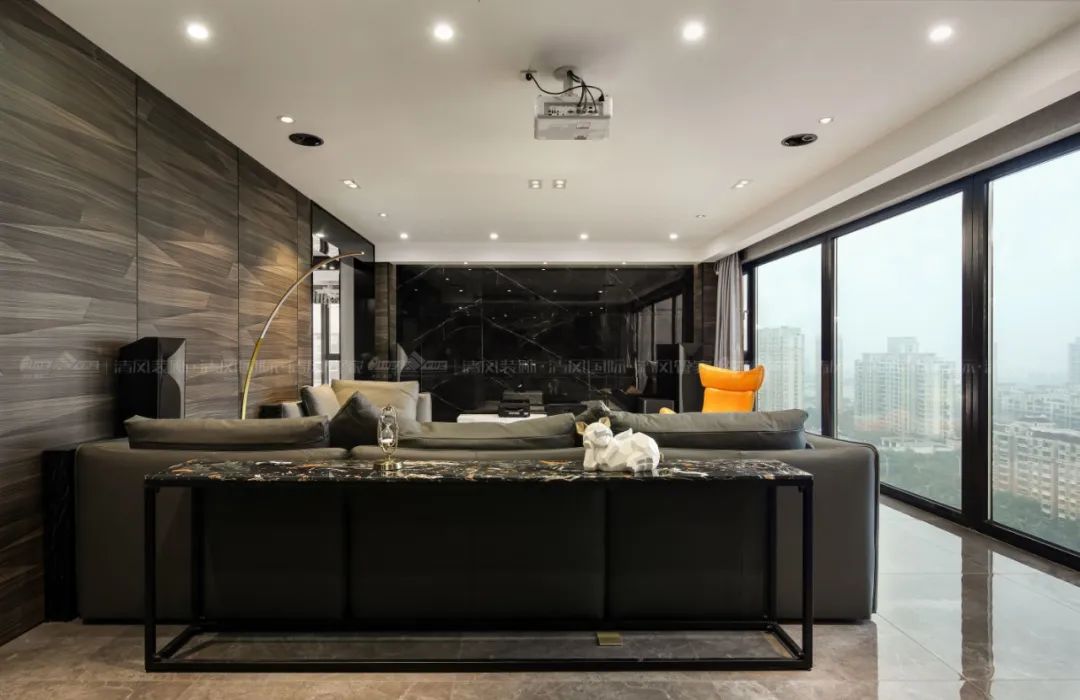 賞·析|港式味道，小眾風(fēng)格里的大眾情懷。