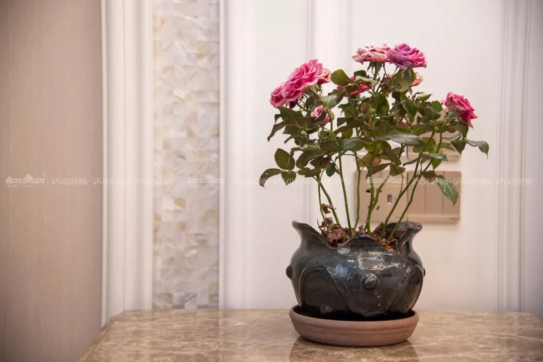 賞·析|美式輕奢，寧?kù)o而精致的品質(zhì)之家！