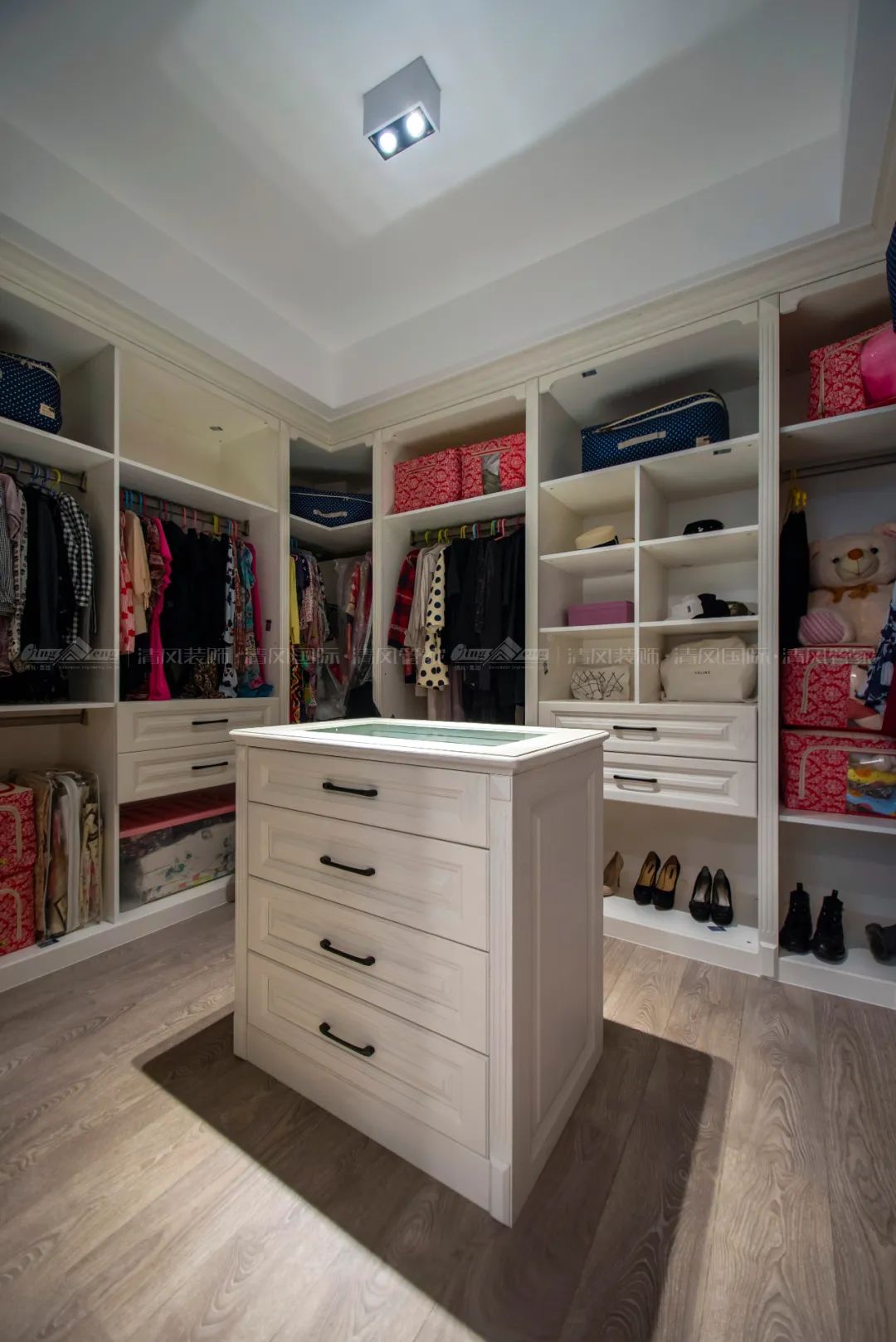 賞·析|剔除羈絆，一屋三餐四季，隨心而活。