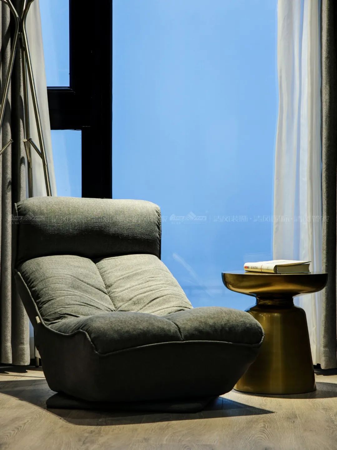 賞·析|港式味道，小眾風(fēng)格里的大眾情懷。