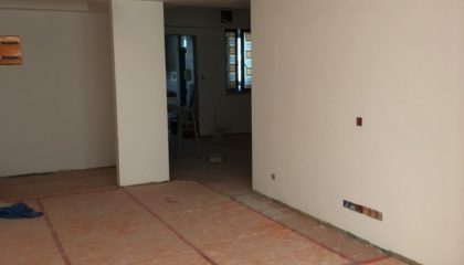 金湖灣油漆階段