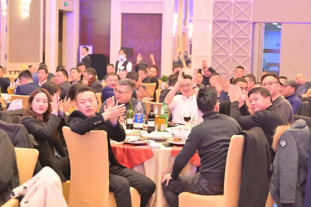 龍騰年·秉初心·創(chuàng)未來(lái)|清風(fēng)裝飾25周年主題年會(huì)圓滿(mǎn)成功！