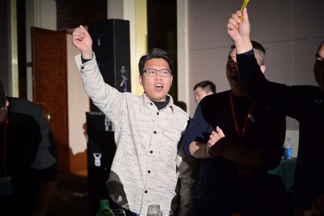 龍騰年·秉初心·創(chuàng)未來(lái)|清風(fēng)裝飾25周年主題年會(huì)圓滿(mǎn)成功！