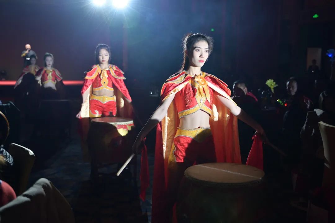 龍騰年·秉初心·創(chuàng)未來(lái)|清風(fēng)裝飾25周年主題年會(huì)圓滿(mǎn)成功！