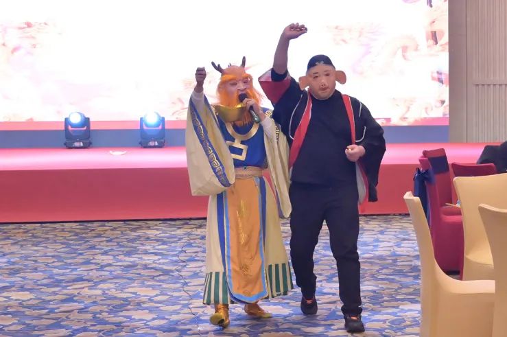 龍騰年·秉初心·創(chuàng)未來(lái)|清風(fēng)裝飾25周年主題年會(huì)圓滿(mǎn)成功！