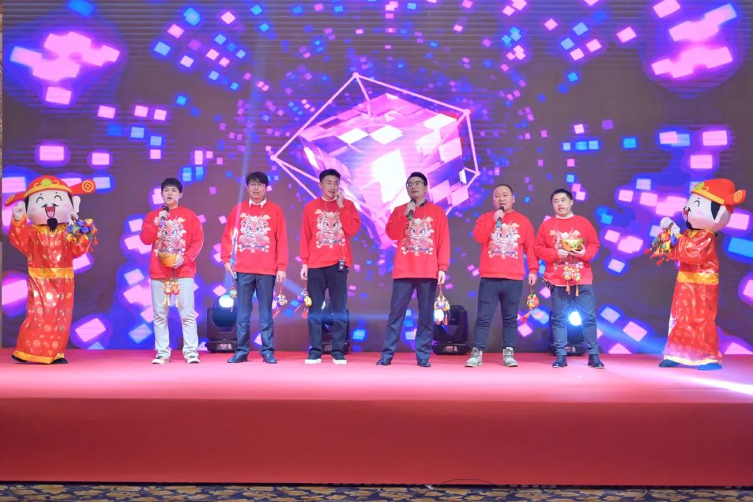 龍騰年·秉初心·創(chuàng)未來(lái)|清風(fēng)裝飾25周年主題年會(huì)圓滿(mǎn)成功！