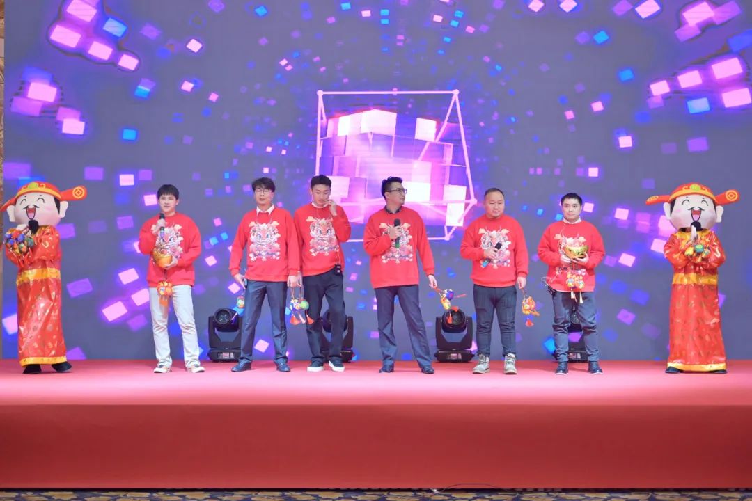 龍騰年·秉初心·創(chuàng)未來(lái)|清風(fēng)裝飾25周年主題年會(huì)圓滿(mǎn)成功！