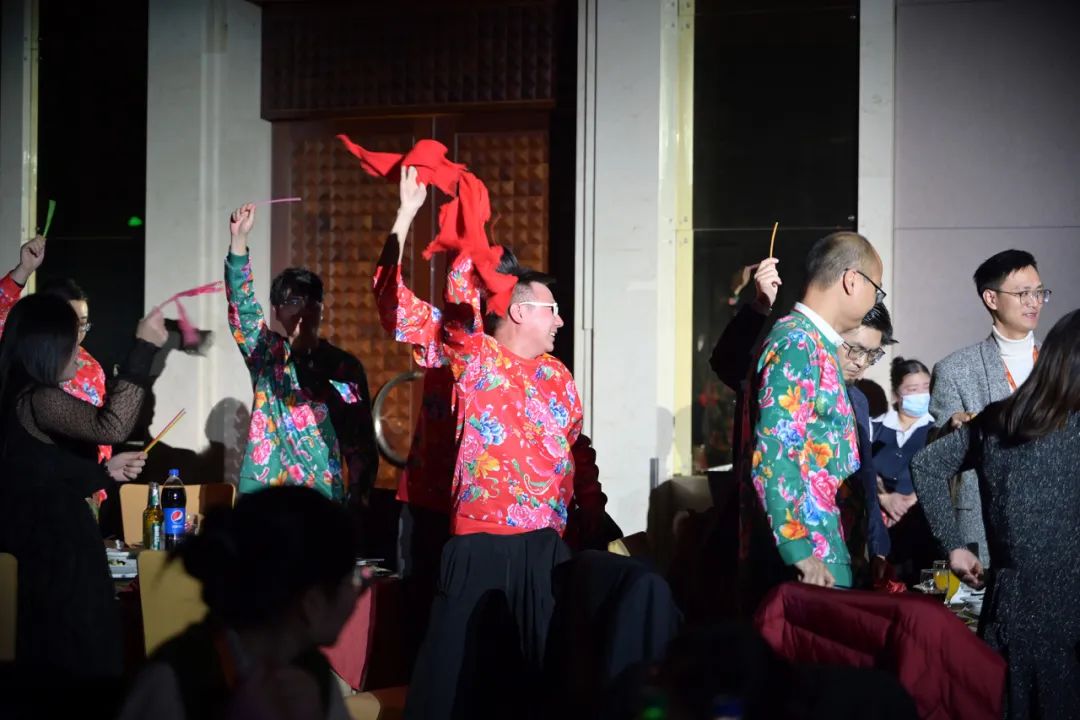 龍騰年·秉初心·創(chuàng)未來(lái)|清風(fēng)裝飾25周年主題年會(huì)圓滿(mǎn)成功！