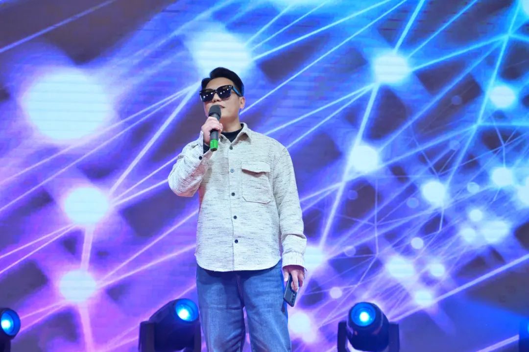 龍騰年·秉初心·創(chuàng)未來(lái)|清風(fēng)裝飾25周年主題年會(huì)圓滿(mǎn)成功！