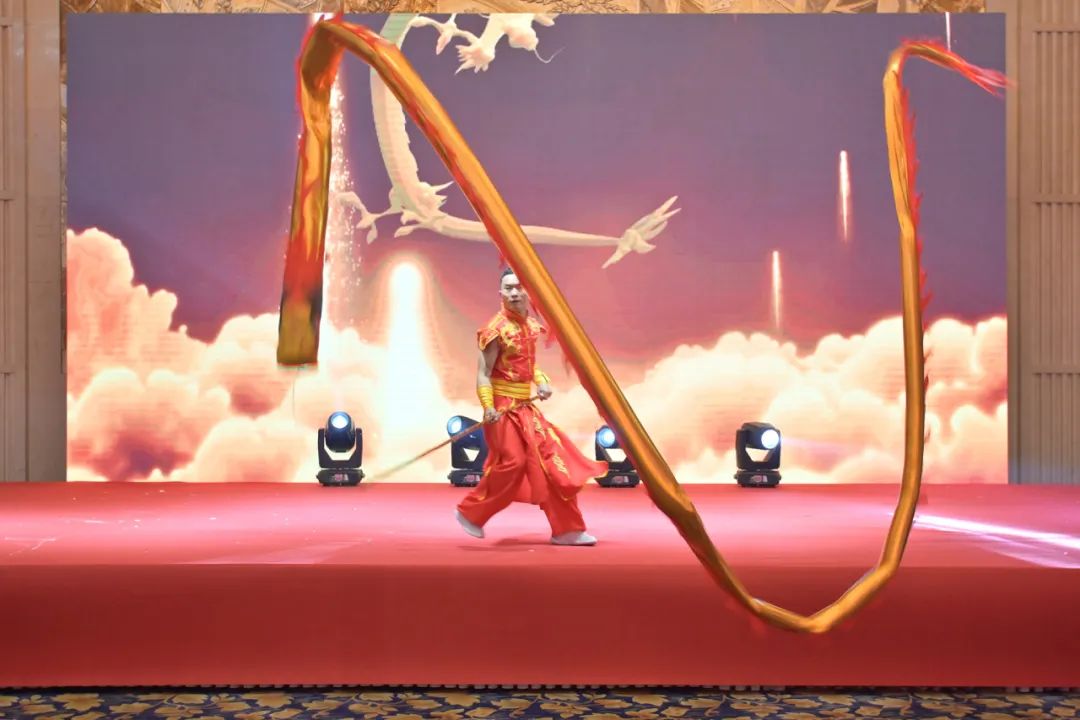 龍騰年·秉初心·創(chuàng)未來(lái)|清風(fēng)裝飾25周年主題年會(huì)圓滿(mǎn)成功！