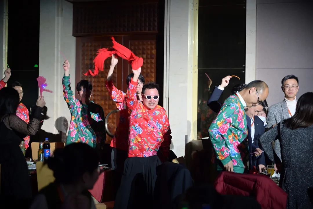 龍騰年·秉初心·創(chuàng)未來(lái)|清風(fēng)裝飾25周年主題年會(huì)圓滿(mǎn)成功！