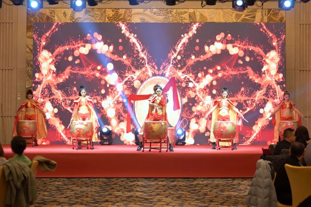 龍騰年·秉初心·創(chuàng)未來(lái)|清風(fēng)裝飾25周年主題年會(huì)圓滿(mǎn)成功！