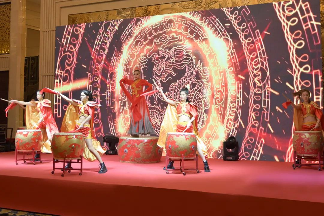 龍騰年·秉初心·創(chuàng)未來(lái)|清風(fēng)裝飾25周年主題年會(huì)圓滿(mǎn)成功！