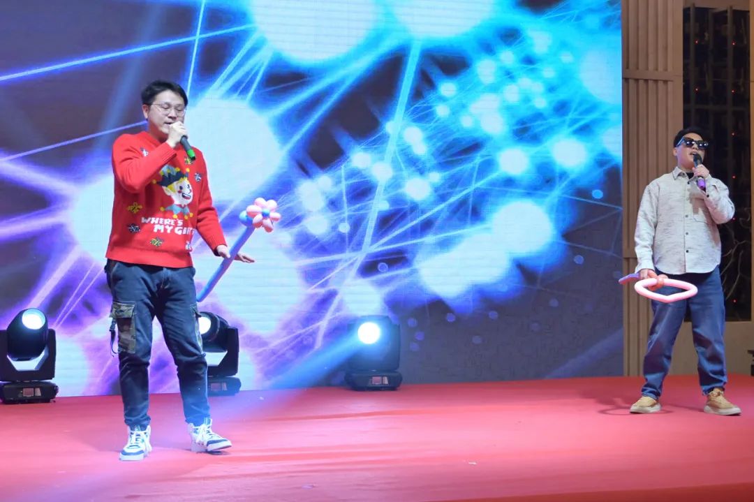 龍騰年·秉初心·創(chuàng)未來(lái)|清風(fēng)裝飾25周年主題年會(huì)圓滿(mǎn)成功！