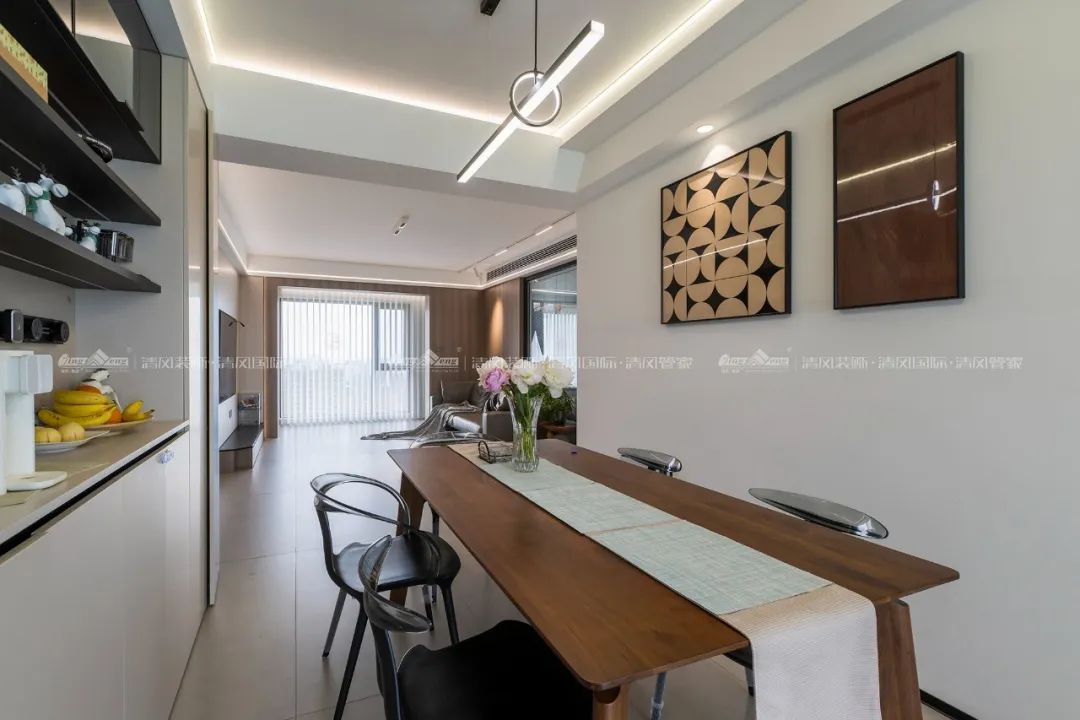 賞·析|140㎡現(xiàn)代簡約，光影自由穿梭的家滿是松弛感！