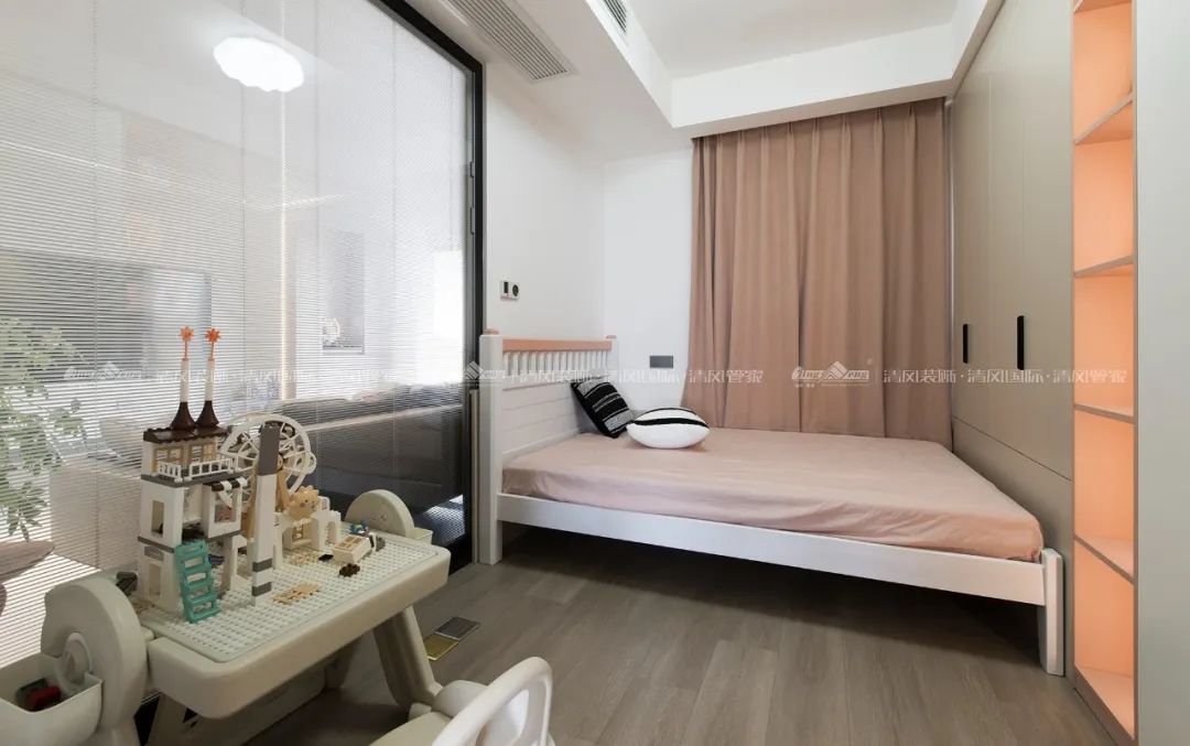 賞·析|140㎡現(xiàn)代簡約，光影自由穿梭的家滿是松弛感！