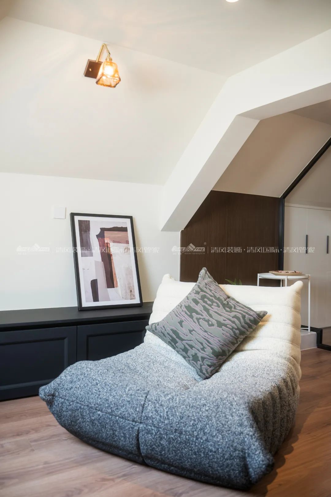 賞·析|300㎡輕法混搭風(fēng)，時尚溫馨感拉滿！