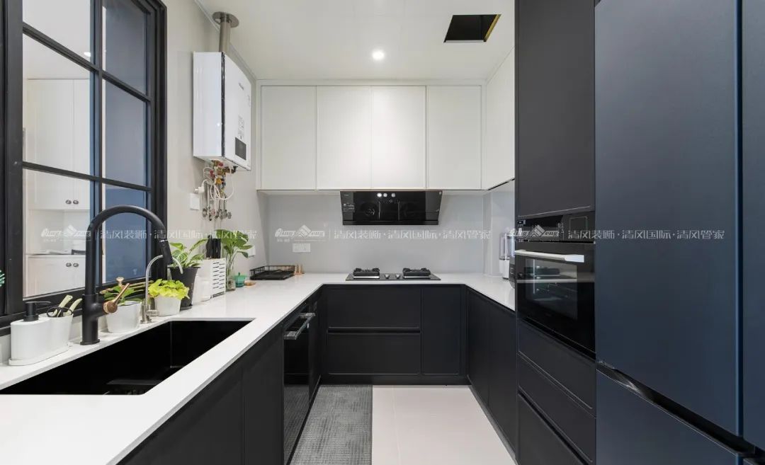 賞·析|300㎡輕法混搭風(fēng)，時尚溫馨感拉滿！