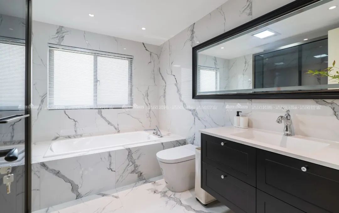 賞·析|300㎡輕法混搭風(fēng)，時尚溫馨感拉滿！