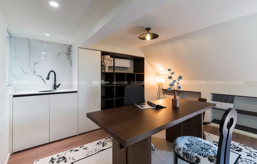 賞·析|300㎡輕法混搭風(fēng)，時尚溫馨感拉滿！