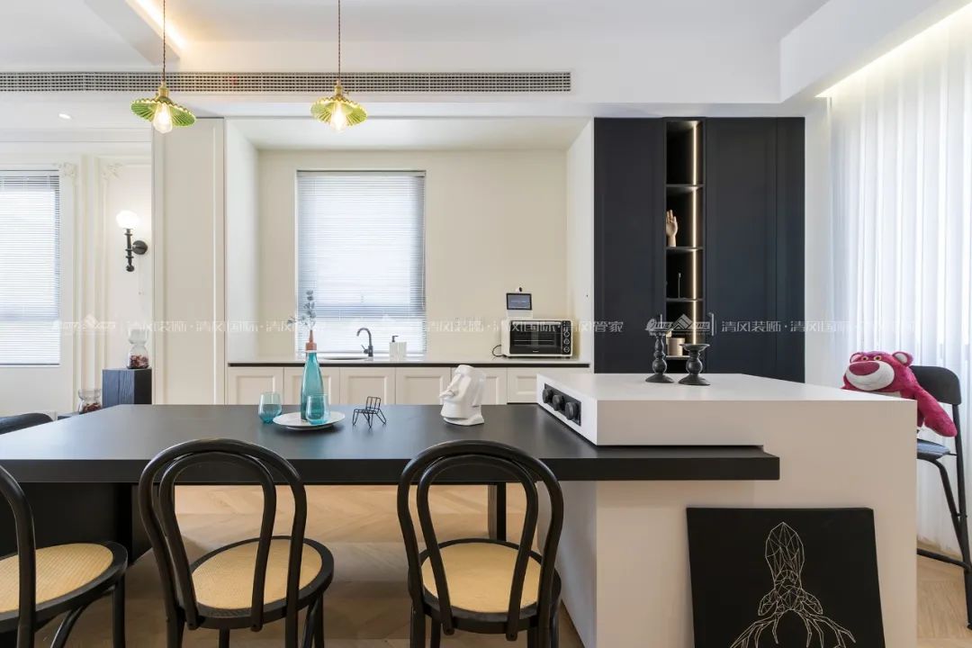 賞·析|300㎡輕法混搭風(fēng)，時(shí)尚溫馨感拉滿！