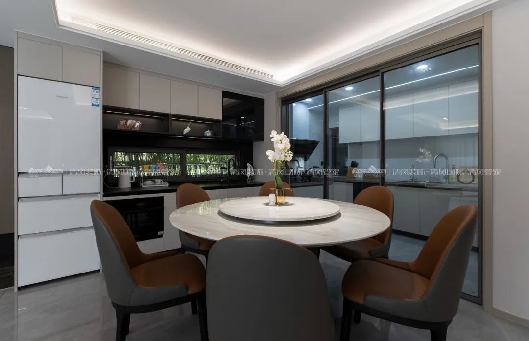 賞·析|180㎡現(xiàn)代簡約，探索家的生活軌跡