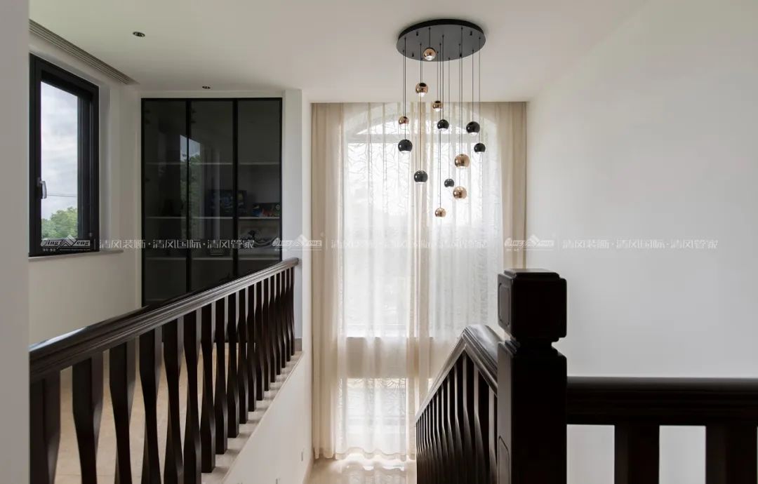 賞·析|420㎡現(xiàn)代簡(jiǎn)約，家是自然的延伸