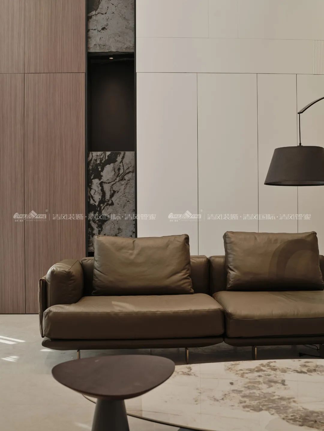 賞·析|289㎡現(xiàn)代極簡(jiǎn)別墅，生活與藝術(shù)的碰撞