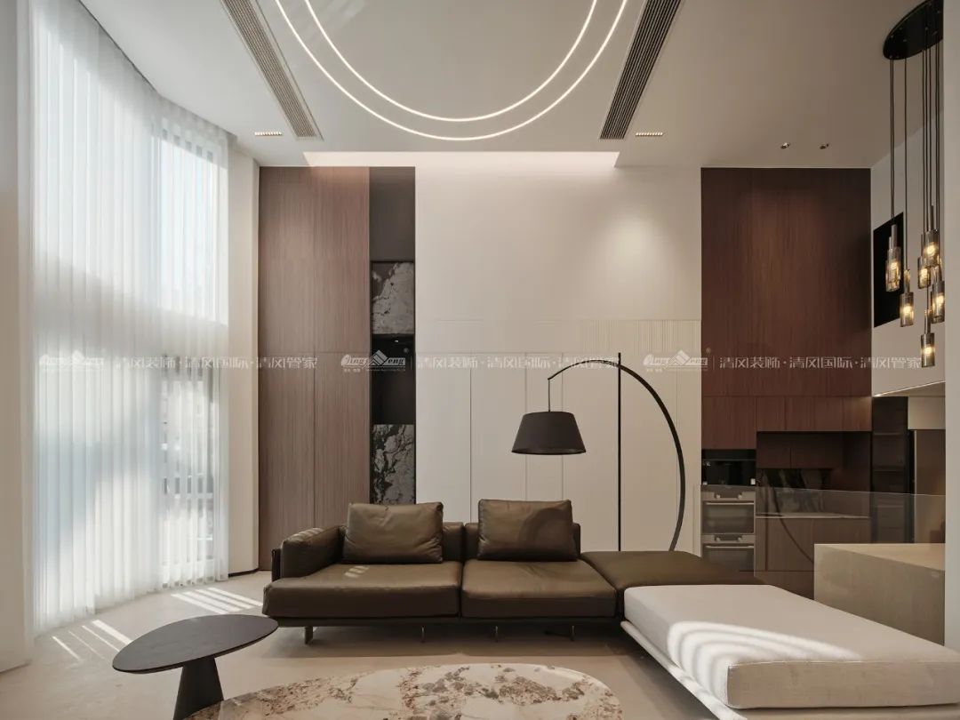 賞·析|289㎡現(xiàn)代極簡(jiǎn)別墅，生活與藝術(shù)的碰撞