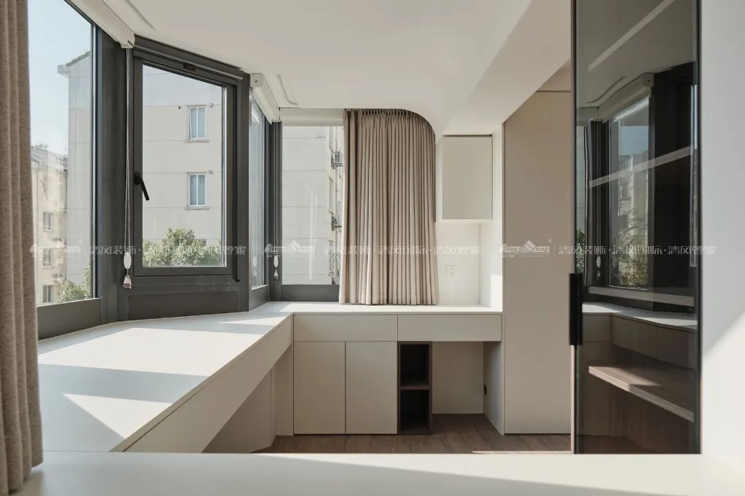 賞·析|289㎡現(xiàn)代極簡(jiǎn)別墅，生活與藝術(shù)的碰撞