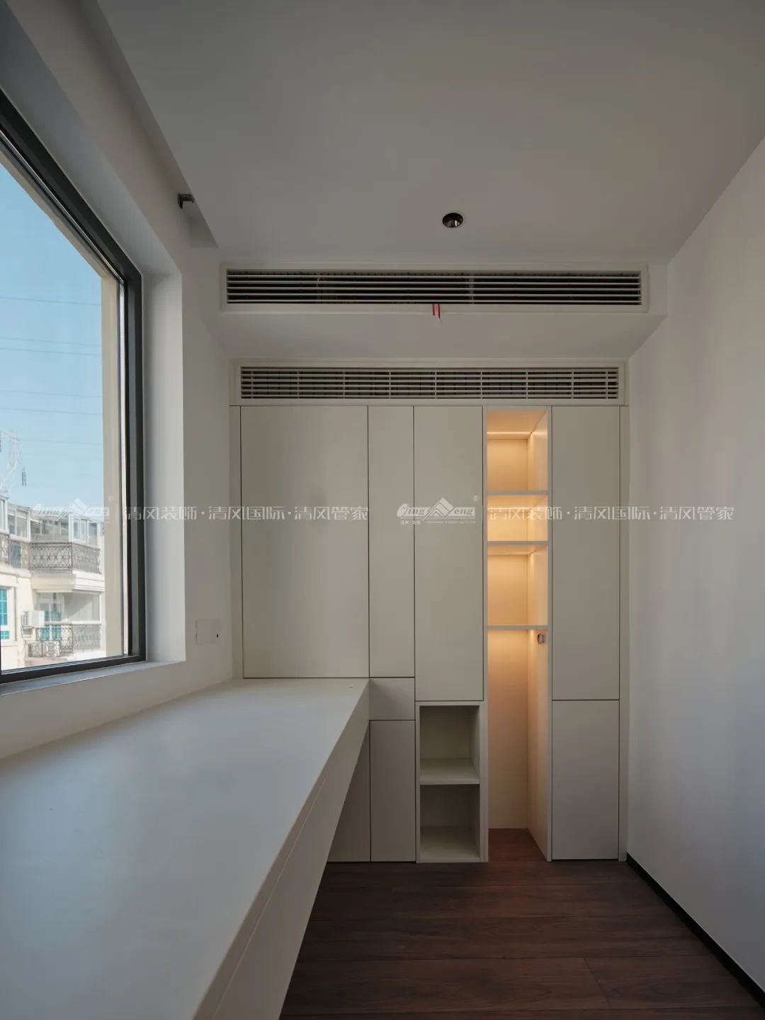 賞·析|289㎡現(xiàn)代極簡(jiǎn)別墅，生活與藝術(shù)的碰撞