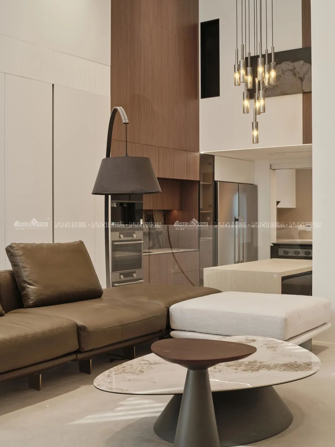 賞·析|289㎡現(xiàn)代極簡(jiǎn)別墅，生活與藝術(shù)的碰撞