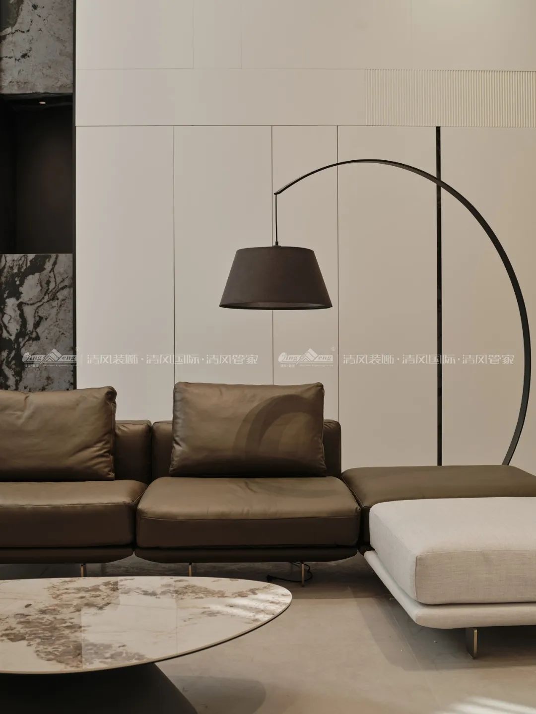 賞·析|289㎡現(xiàn)代極簡(jiǎn)別墅，生活與藝術(shù)的碰撞