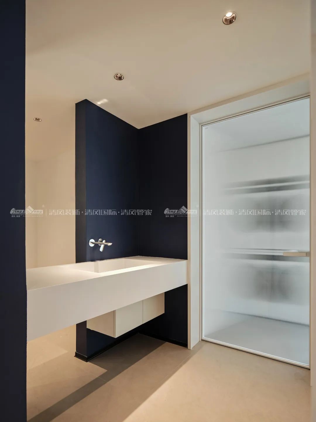 賞·析|289㎡現(xiàn)代極簡(jiǎn)別墅，生活與藝術(shù)的碰撞